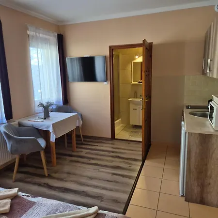 Diofa Vendeghaz Apartment