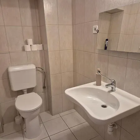 Diofa Vendeghaz Apartment *