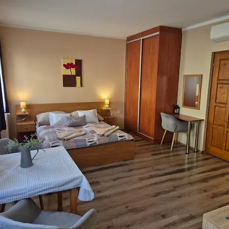Apartment Diofa Vendeghaz *