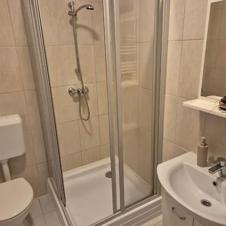 Diofa Vendeghaz *